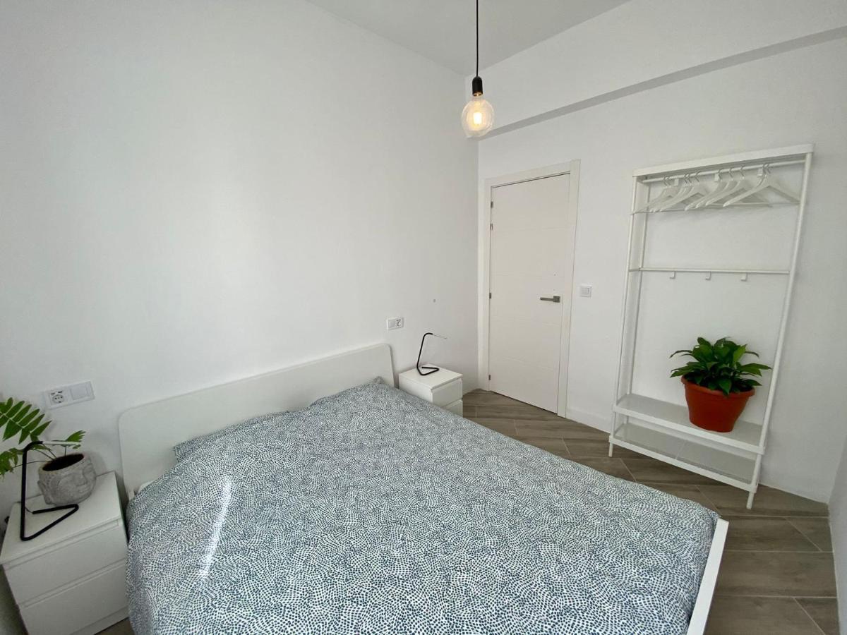 Room With Private Bathroom - Vivienda Vacacional Out Of Blue Santa Cruz de la Palma  Rum bild